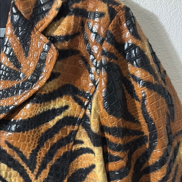 Selene Sport Vintage Tiger Print Jacket Blazer Black and Gold - Picture 4 of 12